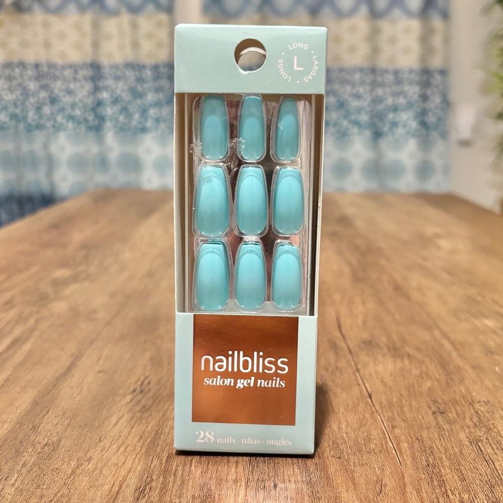 Nailbliss Salon Gel Nails Turquoise & Coral Seas Long L Glue Not Included